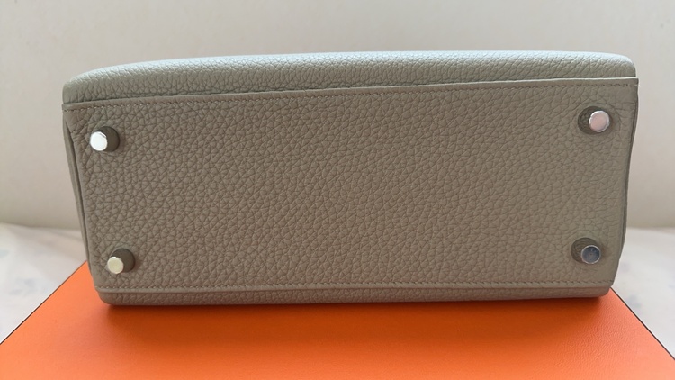 エルメス ケリー （ブランドバッグ）の商品画像 - 査定依頼日：2026年3月8日 - 最高査定価格：2,800,000円