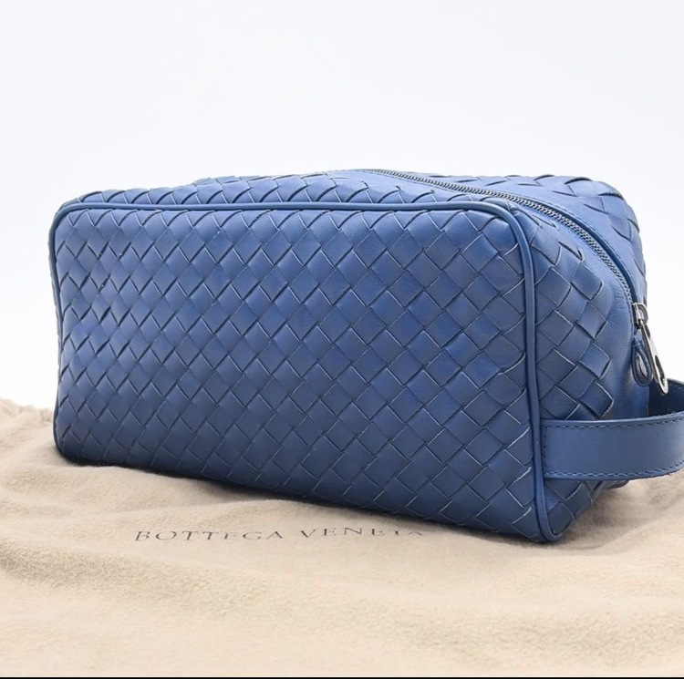 BOTTEGAVENETA ボッテガヴェネタ イントレチャート セカンドバッグ （ブランドバッグ）の商品画像 - 査定依頼日：2026年4月5日 - 最高査定価格：60,000円