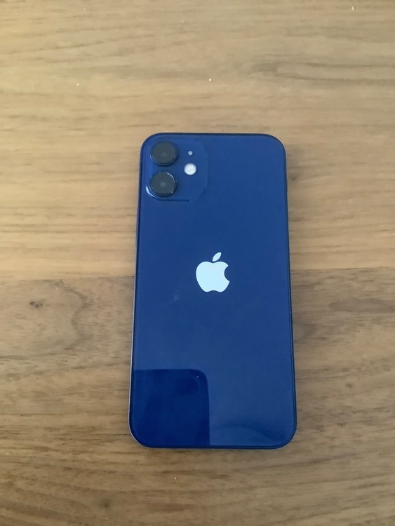 iPhone 12 mini 128GB SIMフリー（スマホ）の商品画像 - 査定依頼日：2025年8月27日 - 最高査定価格：26,000円