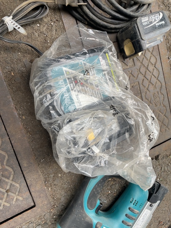 電動工具3点セット（電動工具・農機具・業務用機械）の商品画像 - 査定依頼日：2025年12月11日 - 最高査定価格：12,000円