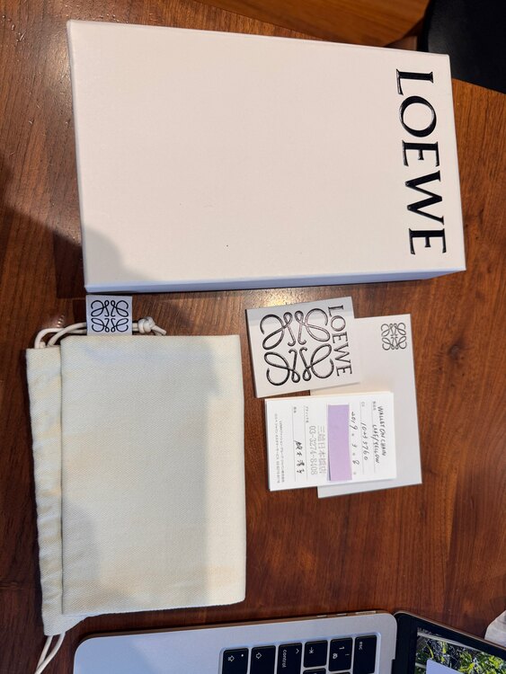 チェーンウォレット（ブランド財布・小物）の商品画像 - 査定依頼日：2025年2月6日 - 最高査定価格：6,000円