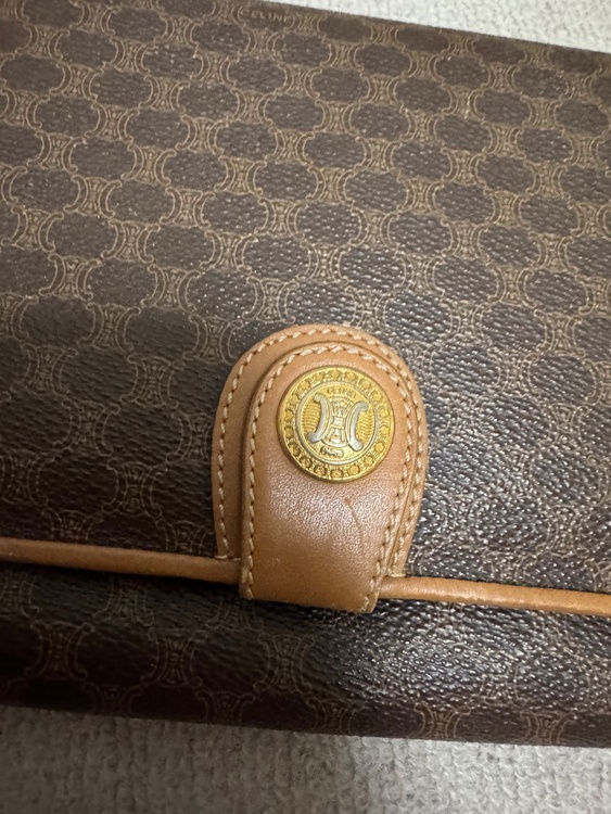 バック（ブランドバッグ）の商品画像 - 査定依頼日：2026年3月9日 - 最高査定価格：3,500円