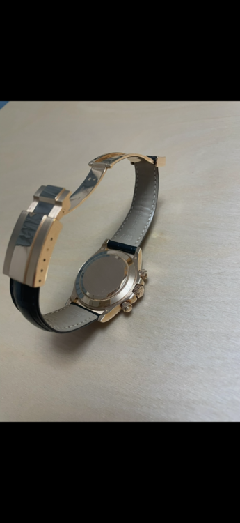 ロレックス デイトナ 11651LN（高級時計）の商品画像 - 査定依頼日：2025年12月10日 - 最高査定価格：5,650,000円