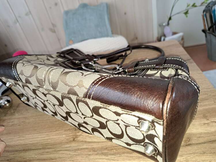 その他 コーチ （ブランドバッグ）の商品画像 - 査定依頼日：2025年3月8日 - 最高査定価格：1,000円