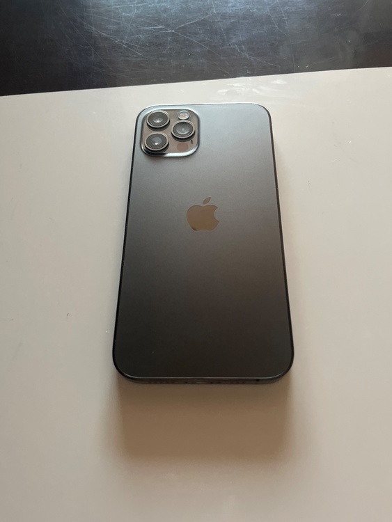 iPhone iPhone 12 Pro 256GB 楽天モバイル（スマホ）の商品画像 - 査定依頼日：2026年9月2日 - 最高査定価格：37,500円