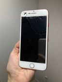 iPhone7 RED（スマホ）の商品画像 - 査定依頼日：2022年11月8日 - 最高査定価格：1,300円