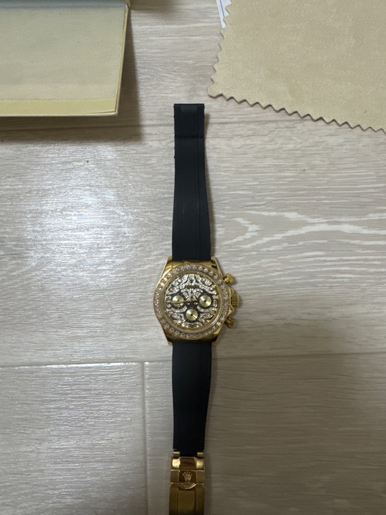 ロレックス デイトナ 39139.04-OYSTER M（高級時計）の商品画像 - 査定依頼日：2026年2月12日 - 最高査定価格：23,000,000円