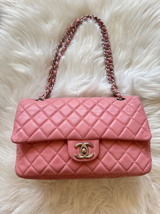 CHANEL マトラッセ25 ピンク　12番台（ブランドバッグ）の商品画像 - 査定依頼日：2026年10月7日 - 最高査定価格：800,000円