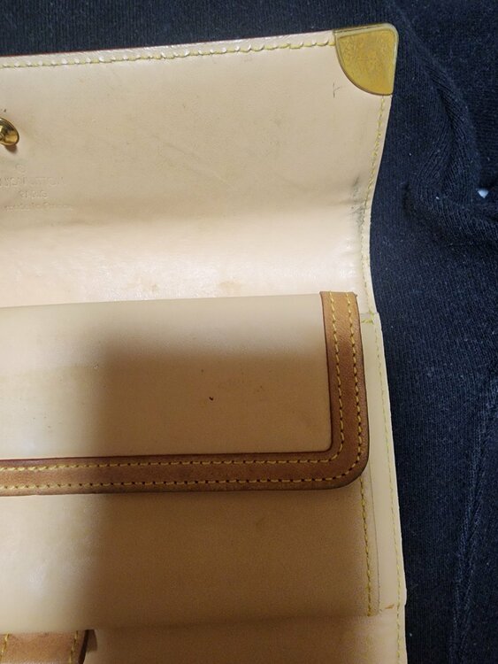 Louis Vuitton マルチカラーモノグラム 長財布（ブランド財布・小物）の商品画像 - 査定依頼日：2026年1月21日 - 最高査定価格：10,000円