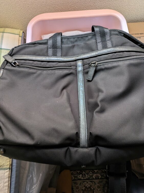 ビジネスバッグ（ブランドバッグ）の商品画像 - 査定依頼日：2026年2月15日 - 最高査定価格：100,000円