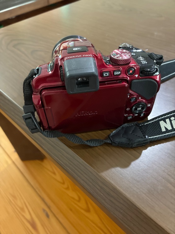 COOLPIX P600（カメラ）の商品画像 - 査定依頼日：2025年10月20日 - 最高査定価格：3,200円