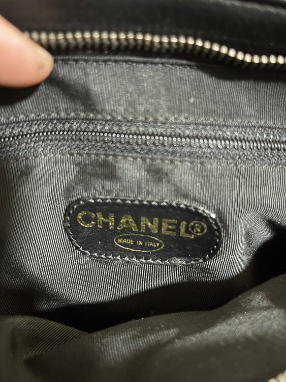 シャネル黒トートバッグ（ブランドバッグ）の商品画像 - 査定依頼日：2025年3月7日 - 最高査定価格：76,000円