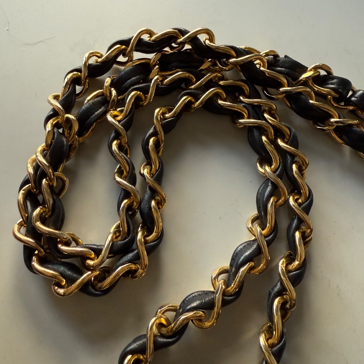 CHANEL デカマトラッセ（ブランドバッグ）の商品画像 - 査定依頼日：2026年1月14日 - 最高査定価格：500,000円