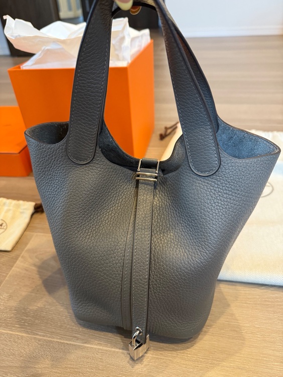 エルメス ピコタン （ブランドバッグ）の商品画像 - 査定依頼日：2025年6月11日 - 最高査定価格：450,000円