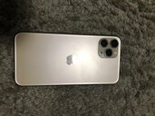 iPhone11 Pro 64GB Softbank（スマホ）の商品画像 - 査定依頼日：2023年12月15日 - 最高査定価格：25,000円