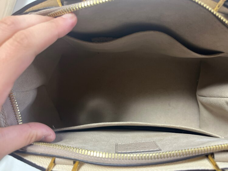 ルイヴィトン ルイヴィトン(その他) （ブランドバッグ）の商品画像 - 査定依頼日：2023年11月30日 - 最高査定価格：250,000円