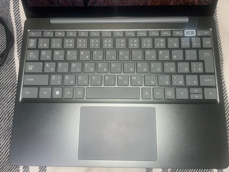 Surface laptop Go2（PC・タブレット）の商品画像 - 査定依頼日：2025年4月24日 - 最高査定価格：16,200円