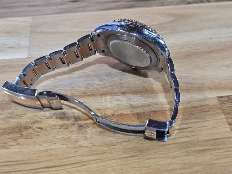 ヨットマスター２（高級時計）の商品画像 - 査定依頼日：2025年6月14日 - 最高査定価格：3,300,000円