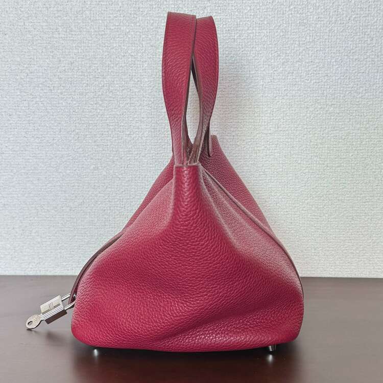 ピコタンロック （ブランドバッグ）の商品画像 - 査定依頼日：2025年3月17日 - 最高査定価格：280,000円