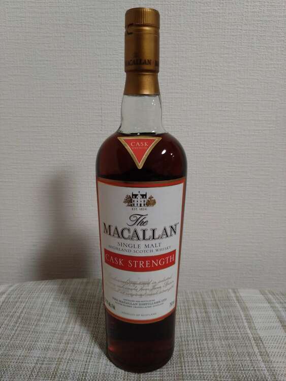 マッカラン　カスクストレングス（お酒）の商品画像 - 査定依頼日：2025年3月22日 - 最高査定価格：120,000円