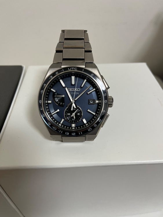 セイコー その他 査定お願いします。 セイコーアストロンあすて SBXY037美品 箱、説明書一式あります。（高級時計）の商品画像 - 査定依頼日：2025年9月12日 - 最高査定価格：50,000円