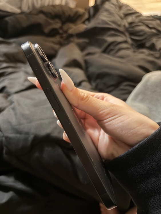 iPhone15（スマホ）の商品画像 - 査定依頼日：2026年4月14日 - 最高査定価格：71,000円