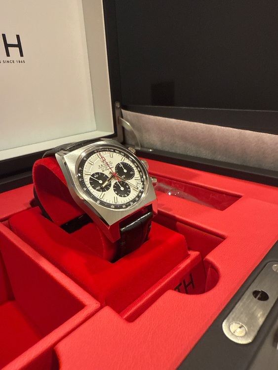 ゼニス エルプリメロ A384（高級時計）の商品画像 - 査定依頼日：2025年8月26日 - 最高査定価格：700,000円