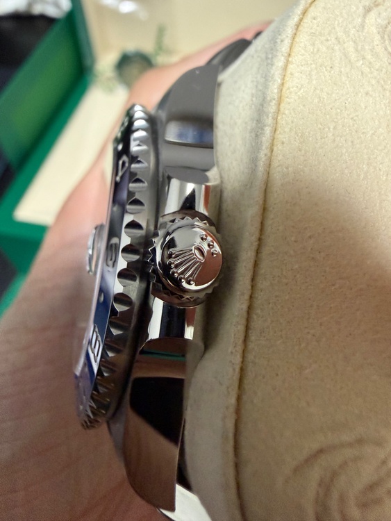 GMTマスターⅡバットマン（高級時計）の商品画像 - 査定依頼日：2026年4月15日 - 最高査定価格：2,750,000円