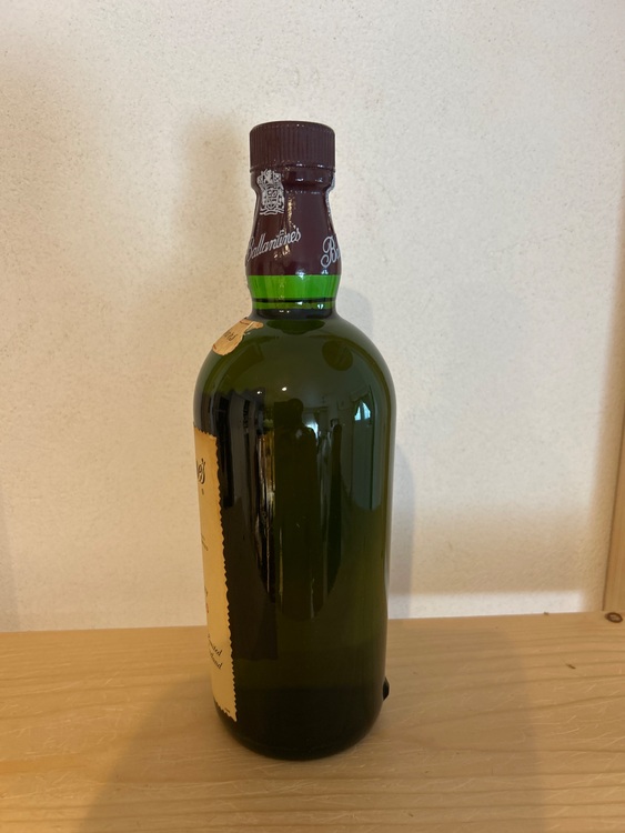 ウイスキー バランタイン （お酒）の商品画像 - 査定依頼日：2025年8月30日 - 最高査定価格：25,000円