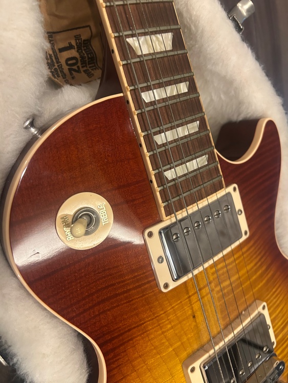 ギブソン　レスポール　スタンダード　2013  109331310（ピアノ・楽器・PA機材）の商品画像 - 査定依頼日：2026年3月29日 - 最高査定価格：150,000円