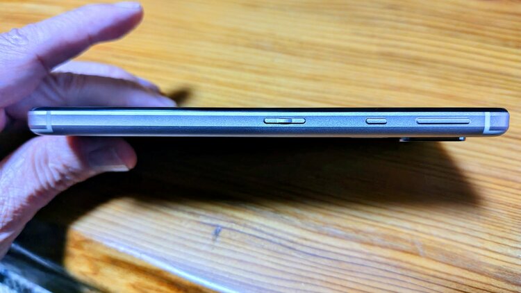AQUOS AQUOS sense4 【SIMフリー】AQUOS sense4 SH-M15（スマホ）の商品画像 - 査定依頼日：2026年10月26日 - 最高査定価格：4,500円