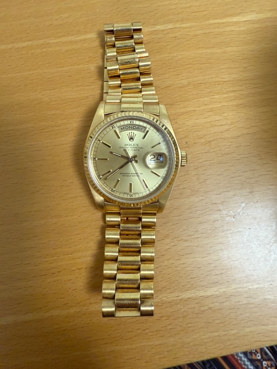 ロレックス デイデイト （高級時計）の商品画像 - 査定依頼日：2025年9月6日 - 最高査定価格：2,550,000円