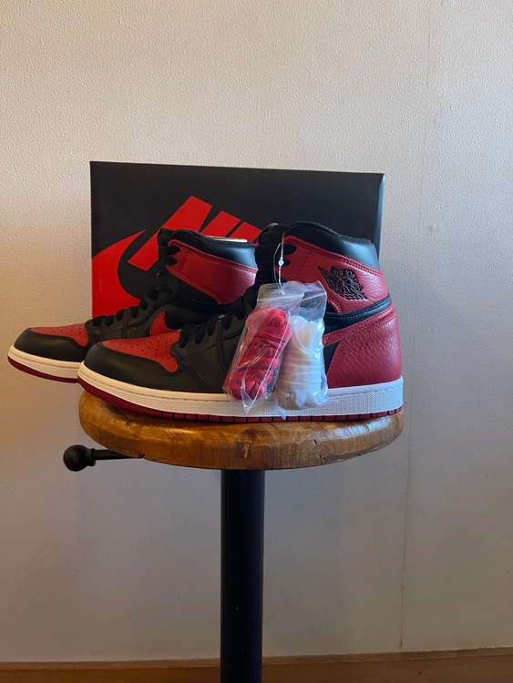 NIKE AIR JORDAN1 555088-001（古着・ファッション）の商品画像 - 査定依頼日：2025年9月28日 - 最高査定価格：58,000円