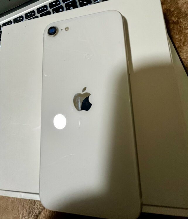 iPhone SE (第 3 世代) 64GB SIMフリー（スマホ）の商品画像 - 査定依頼日：2026年4月1日 - 最高査定価格：20,000円