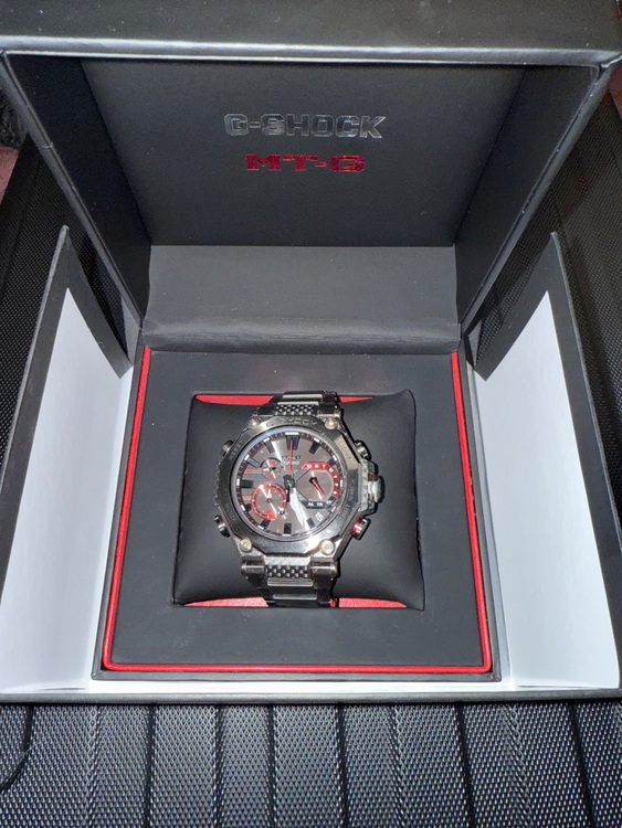 G-SHOCK その他 MTG-B200（高級時計）の商品画像 - 査定依頼日：2025年6月15日 - 最高査定価格：35,000円