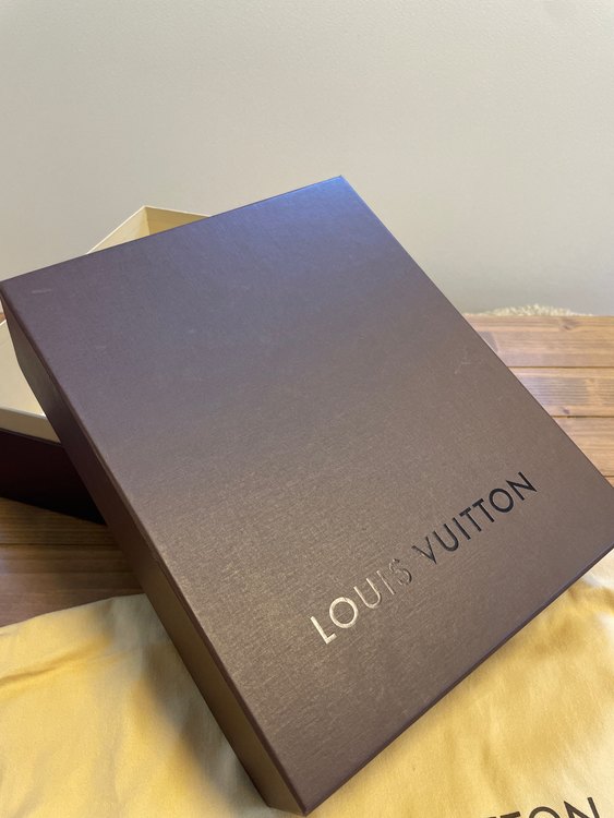 型番不明です。（ブランドバッグ）の商品画像 - 査定依頼日：2022年9月28日 - 最高査定価格：60,000円