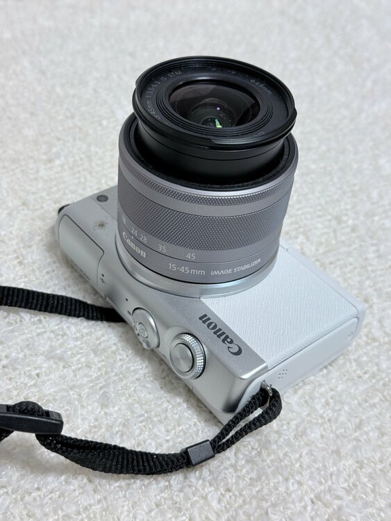 Canon EOS M200 本体＋レンズ（カメラ）の商品画像 - 査定依頼日：2026年7月10日 - 最高査定価格：70,000円