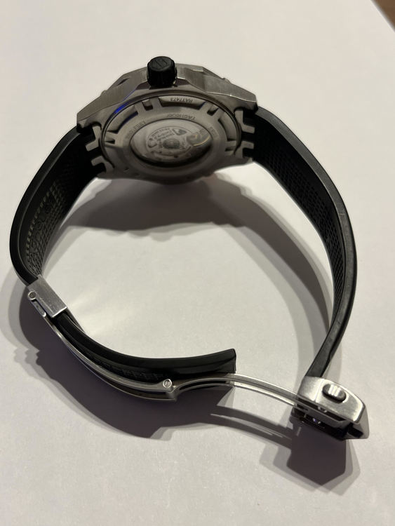 アクアレーサー（高級時計）の商品画像 - 査定依頼日：2022年4月4日 - 最高査定価格：80,000円