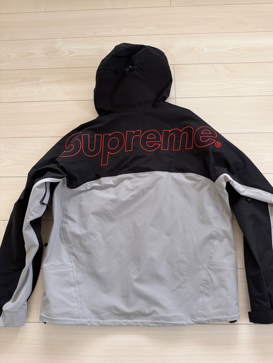 シュプリーム　ノースフェイス　コラボジャケット（古着・ファッション）の商品画像 - 査定依頼日：2026年1月18日 - 最高査定価格：32,000円
