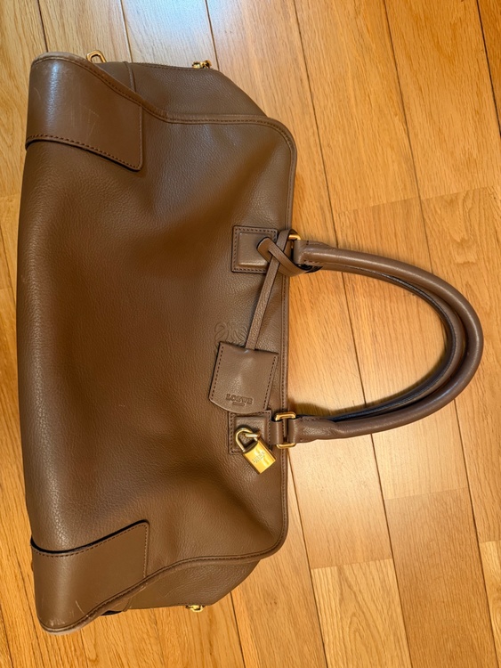 ロエベアマソナ　ブラウン　レザー　ゴールド金具（ブランドバッグ）の商品画像 - 査定依頼日：2026年4月19日 - 最高査定価格：60,000円