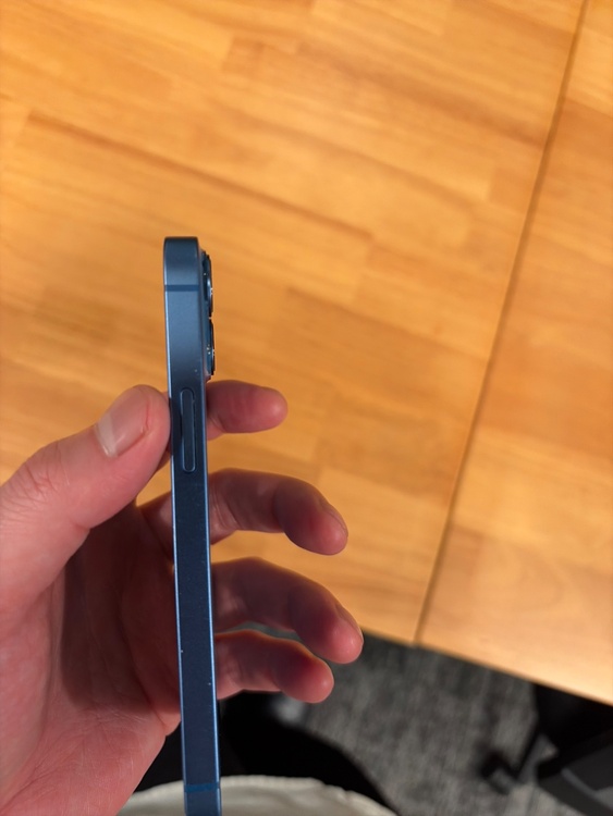 iPhone13mini（スマホ）の商品画像 - 査定依頼日：2026年6月10日 - 最高査定価格：38,000円