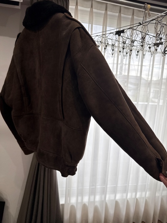 ラムラザージャケット（古着・ファッション）の商品画像 - 査定依頼日：2026年1月15日 - 最高査定価格：2,000円