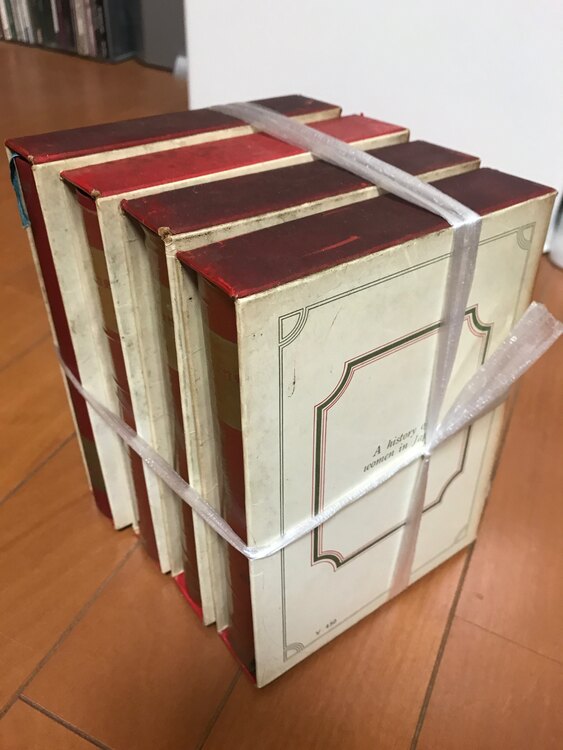 日本の女性史（古本）の商品画像 - 査定依頼日：2025年2月12日 - 最高査定価格：500円