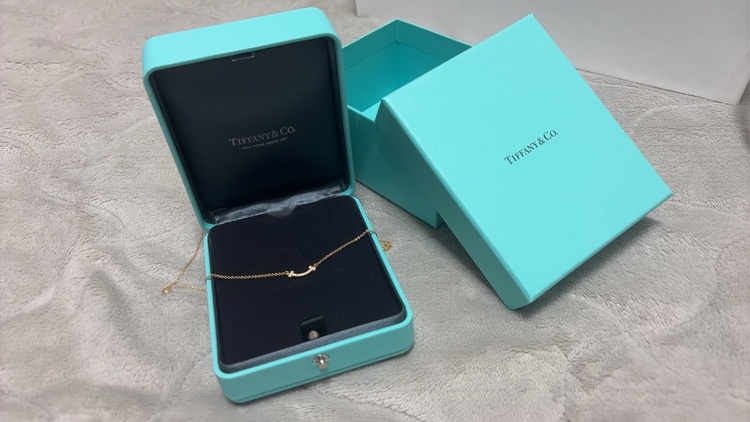 Tiffany tスマイル　ペンダント（宝石）の商品画像 - 査定依頼日：2026年5月20日 - 最高査定価格：120,000円