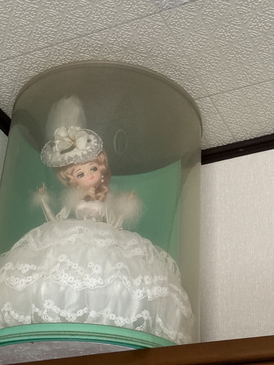 フランス人形（その他のおもちゃ）の商品画像 - 査定依頼日：2025年8月12日 - 最高査定価格：800円