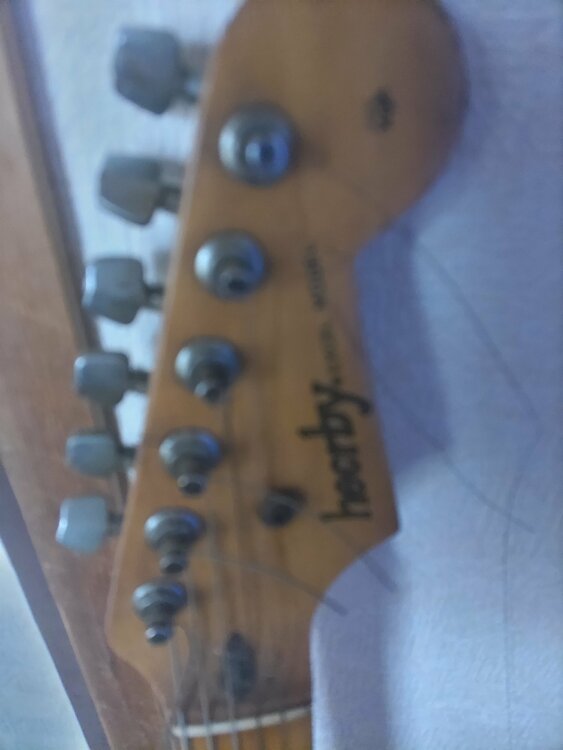 ストラトキャスターハービーエクセルモデル（ピアノ・楽器・PA機材）の商品画像 - 査定依頼日：2026年4月6日 - 最高査定価格：5,000円