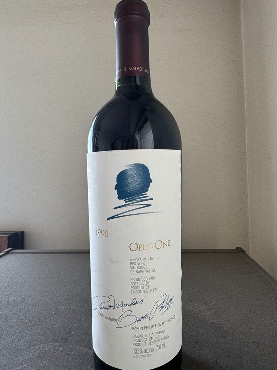 シャトーペトルリュス（お酒）の商品画像 - 査定依頼日：2025年4月4日 - 最高査定価格：100,000円