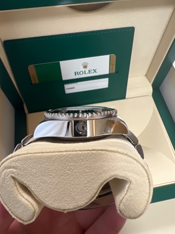 ロレックス シードゥエラー 12666（高級時計）の商品画像 - 査定依頼日：2025年7月22日 - 最高査定価格：1,750,000円