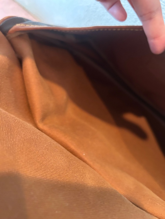 ソミュール30（ブランドバッグ）の商品画像 - 査定依頼日：2025年11月4日 - 最高査定価格：75,000円