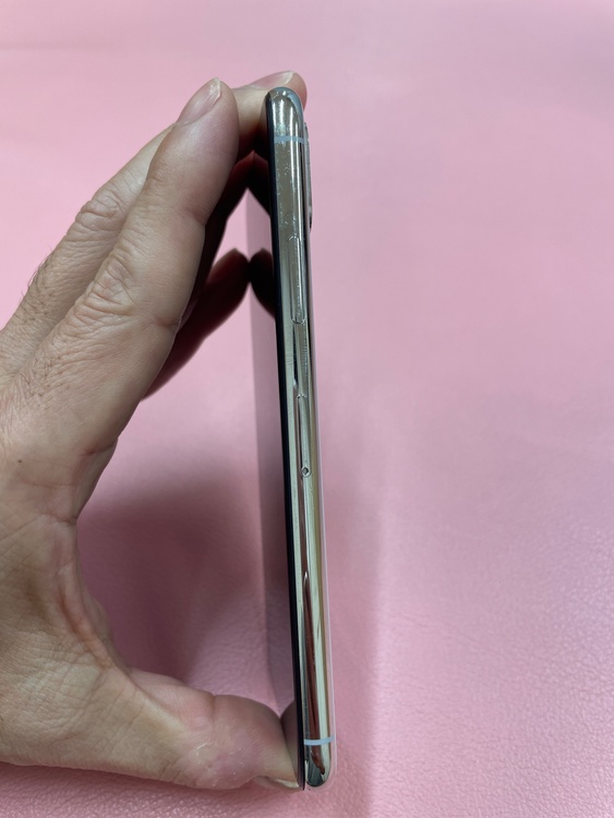 iPhoneX 256GB SIMフリー（スマホ）の商品画像 - 査定依頼日：2026年1月14日 - 最高査定価格：14,000円